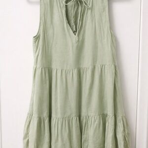 Sleeveless Green Tiered Women's Dress